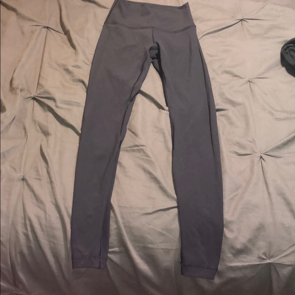 BARELY WORN LULULEMON LEGGINGS